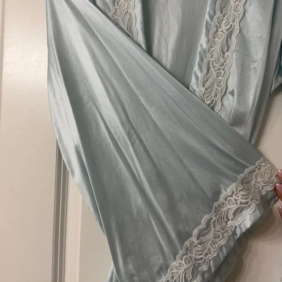 Luxurious Sky Blue Lace Trim Robe